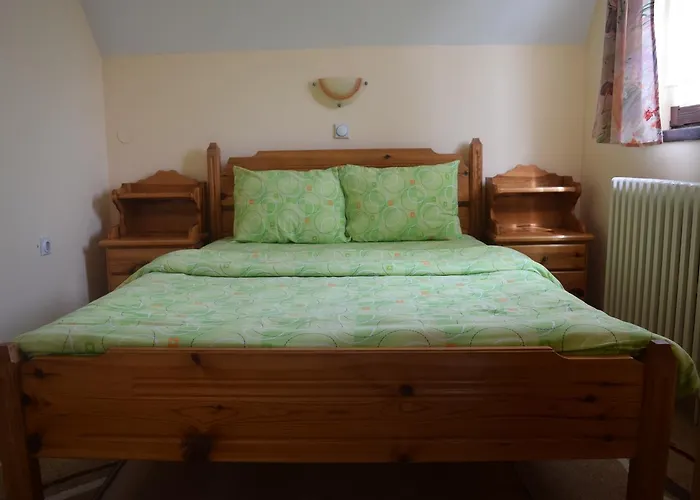 Bozovic Mv Apartman *